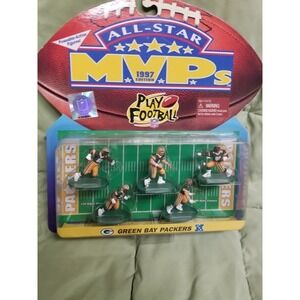 Figures 1997 NFL MVPs Poseable Green Bay Packers Brett Favre Reggie White Sealed